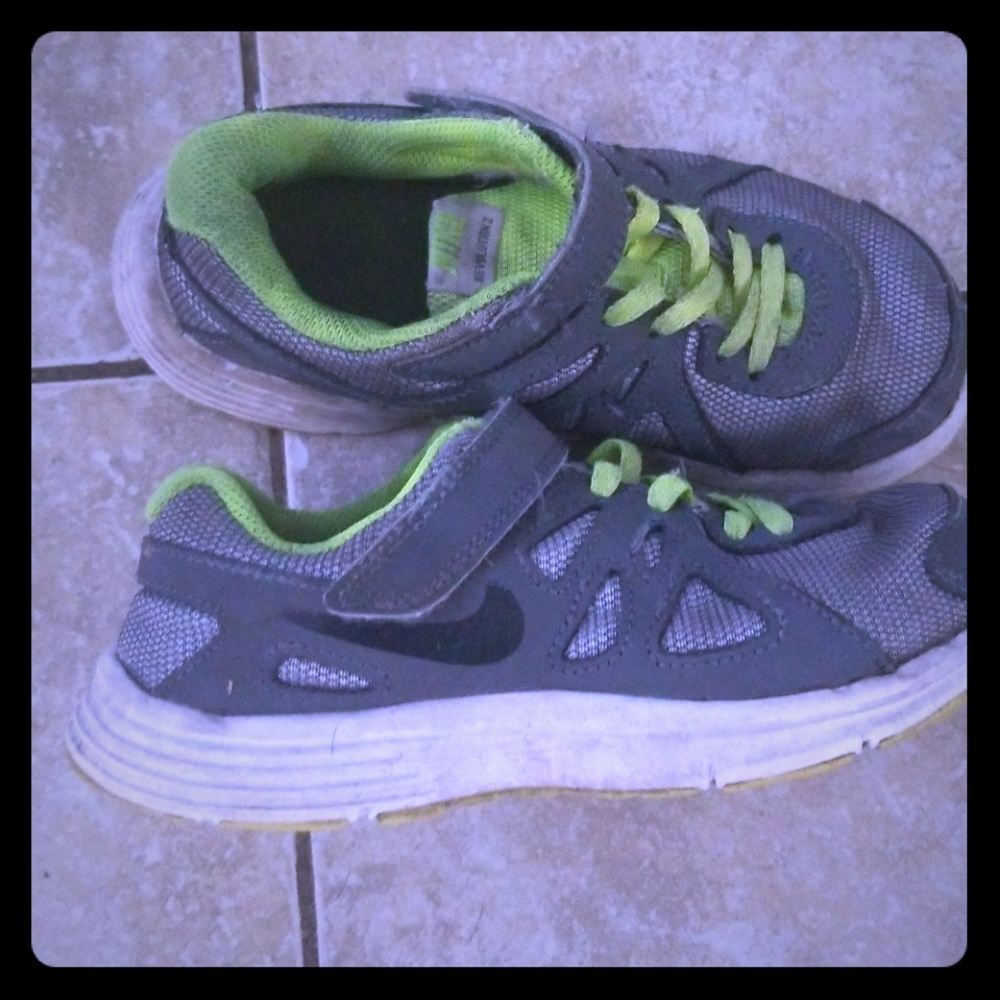 Boys sneakers